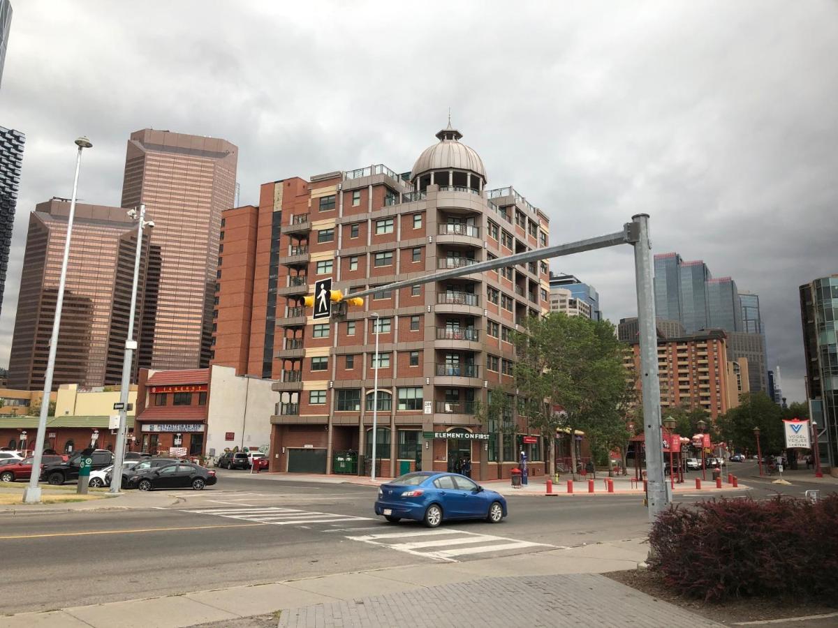 Amicable, Cozy, High Speed Internet, Sleeps 2 Riverview Downtown Apartment YYC Екстериор снимка