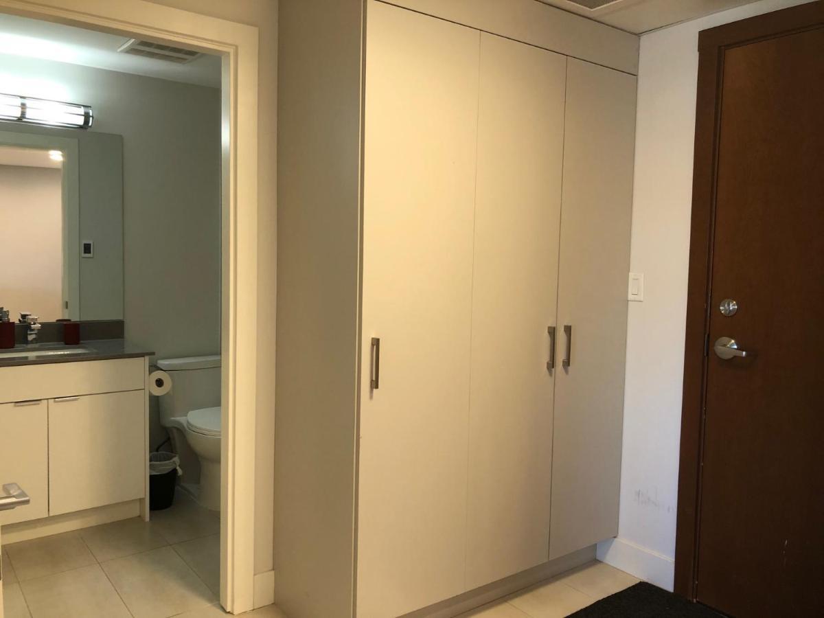 Amicable, Cozy, High Speed Internet, Sleeps 2 Riverview Downtown Apartment YYC Екстериор снимка